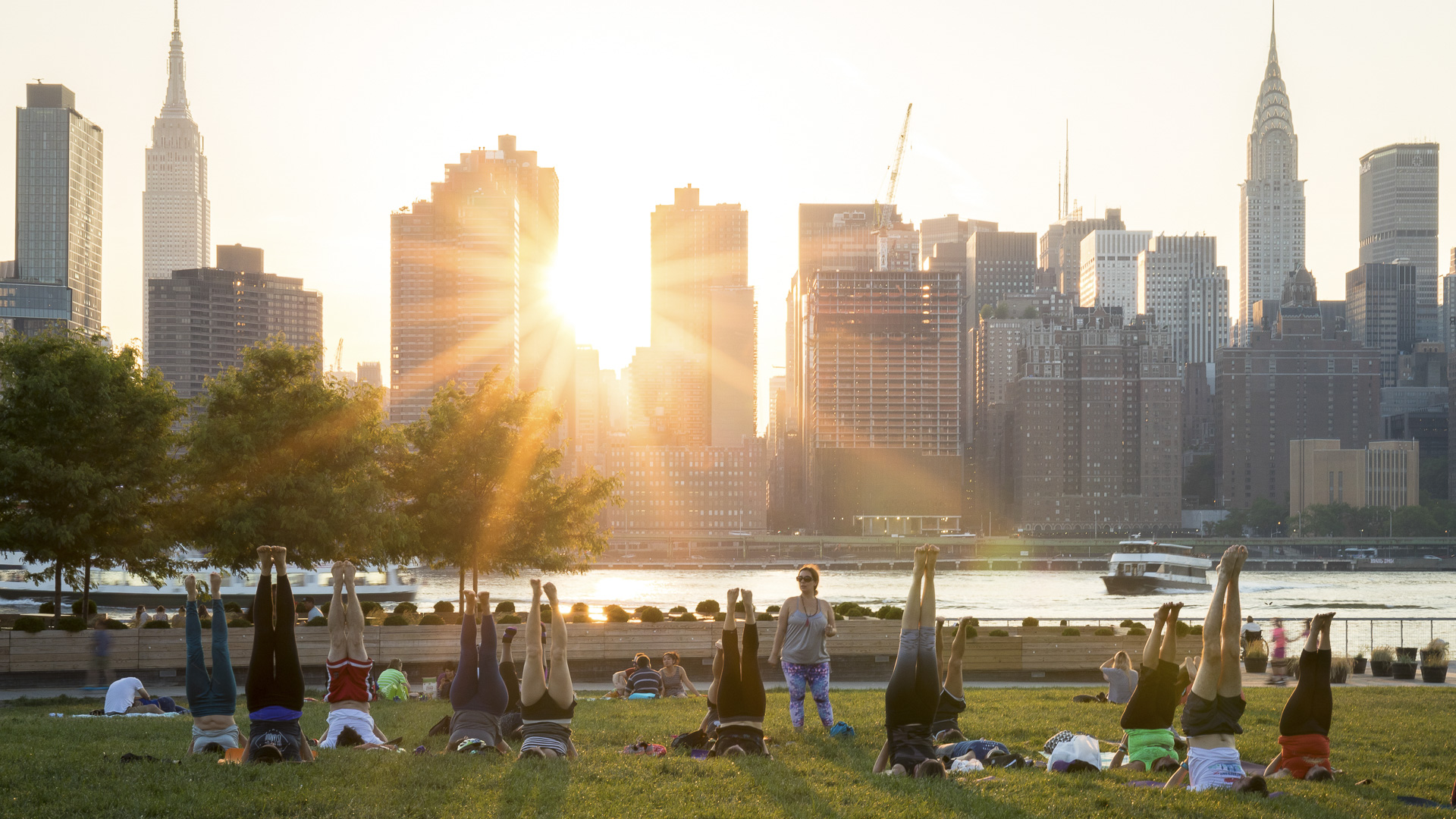 Hunters-Point-South-Waterfront-Park-Jonnu-Singleton-4318-2.jpg