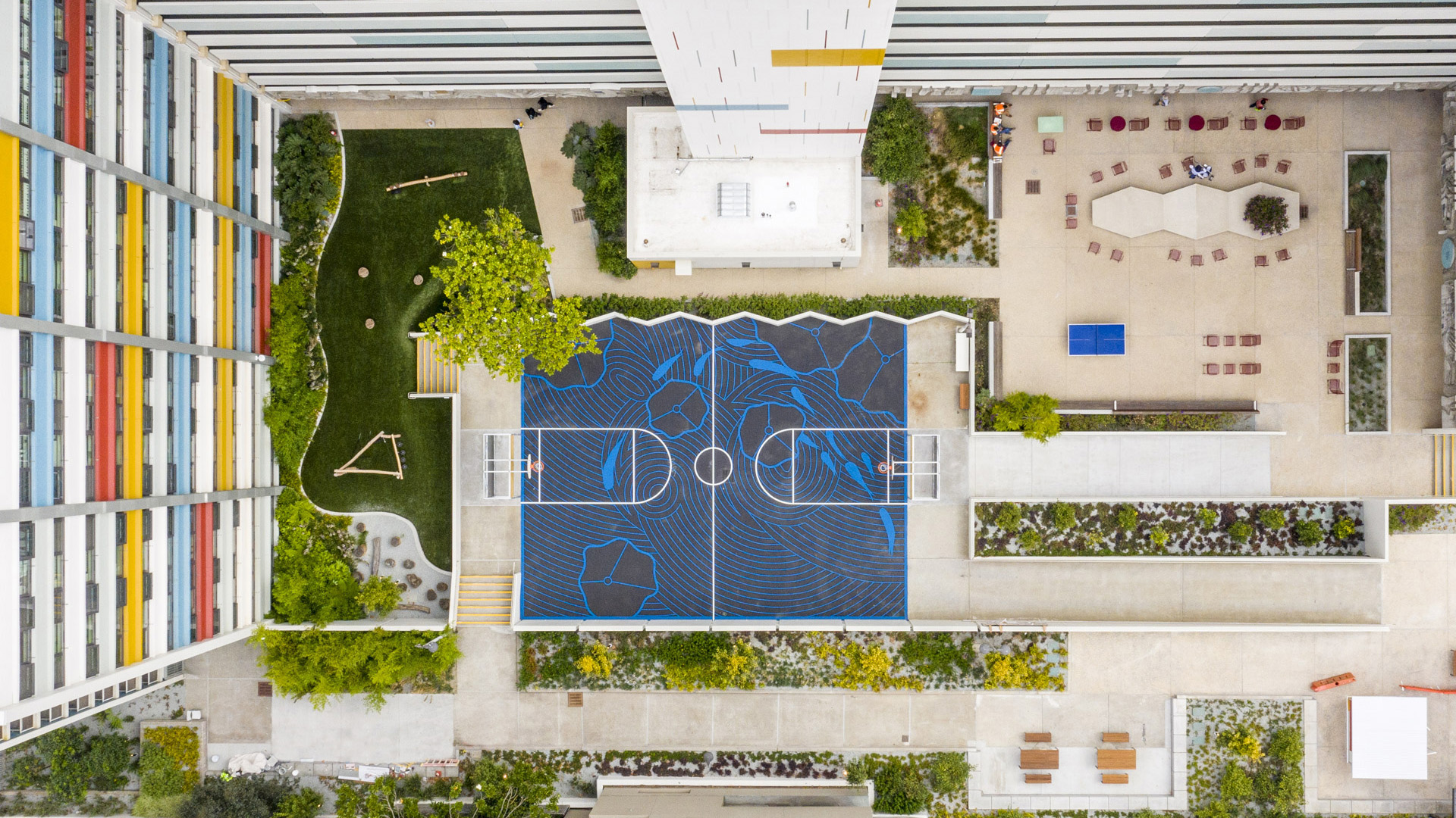 Ping Courtyards - Bill Tatham-0925