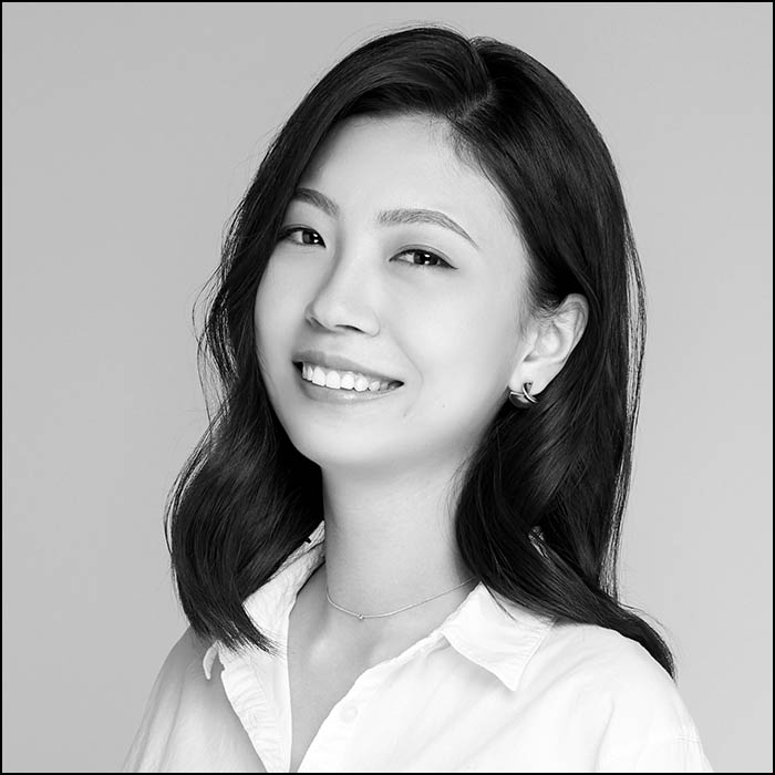 Yifei Headshot-bw_web